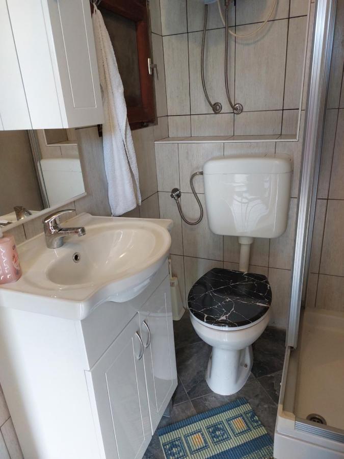 Apartmani Igercic Stinica Kültér fotó